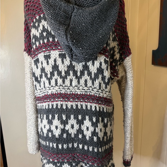 Free People Gray and White Knit Hoody Sweater with Red Accents Sz M - Picture 2 of 3